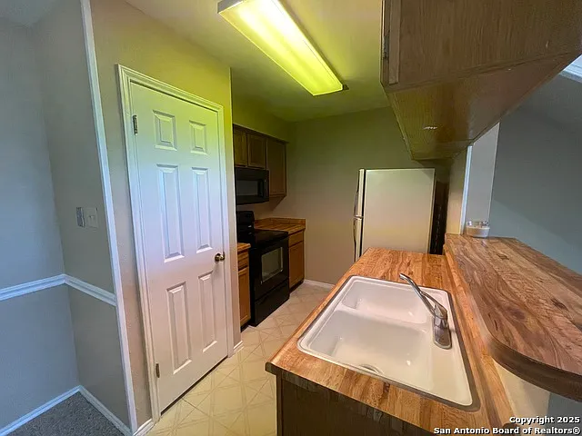 11610 Vance Jackson Rd #978 — Photo 10