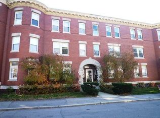 40 Greenough St #5, Brookline, MA 02445