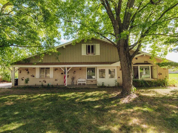 7356 North Davies DRIVE, Lannon, WI 53046