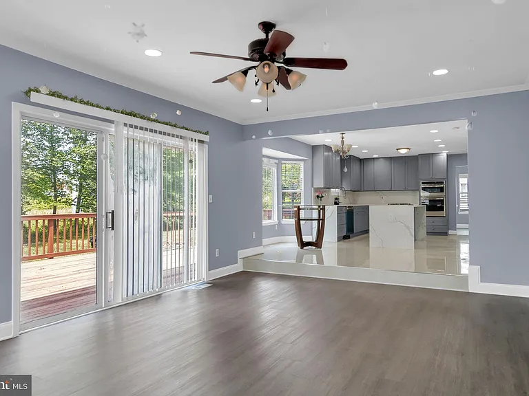 15704 Beau Ridge Dr — Photo 17