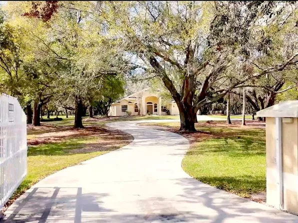 5140 N Apopka Vineland Rd, Orlando, FL 32818