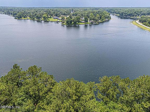 5th image of 252 LAKE ASBURY Drive