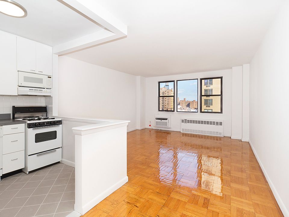 1st image of 150 E 18th St APT 11O