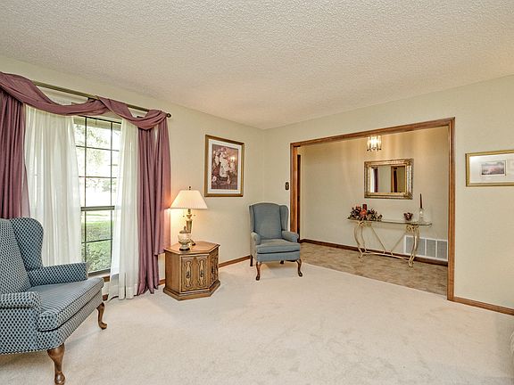 5th image of 11203 Spicewood Club Dr