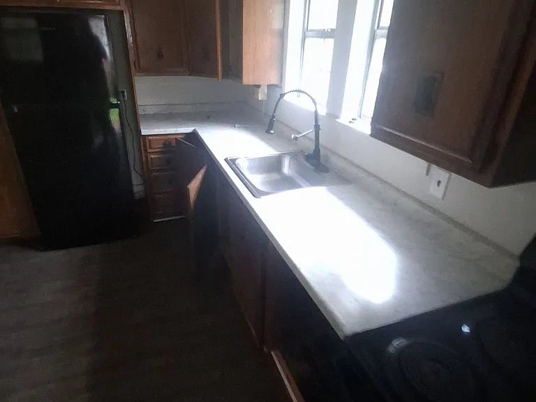 3058 Woodside Dr — Photo 3