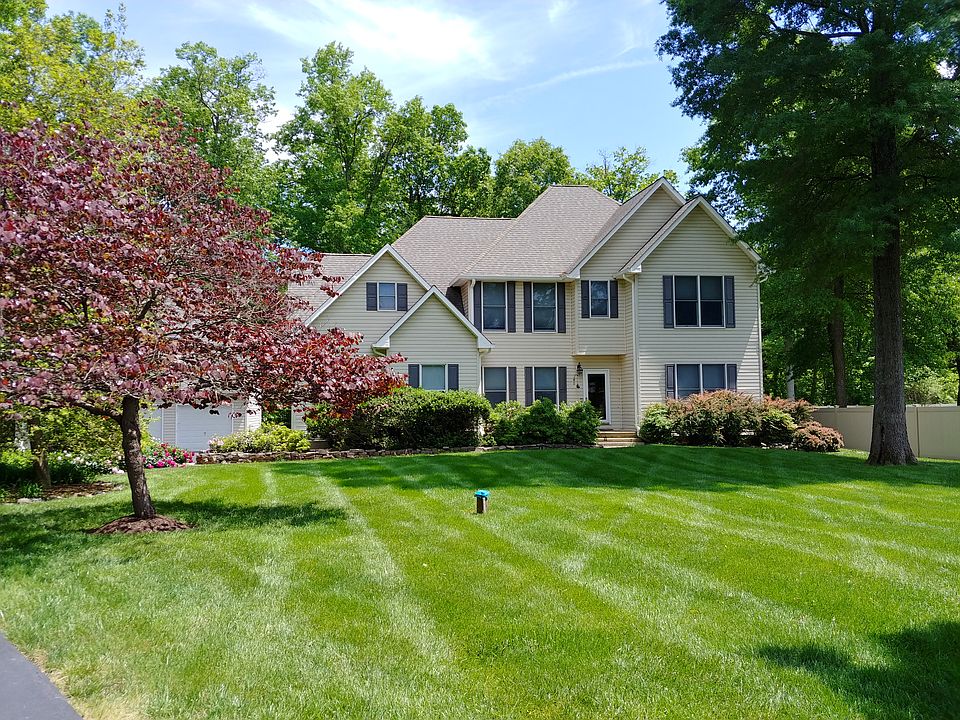 2nd image of 20240 Redrose Dr