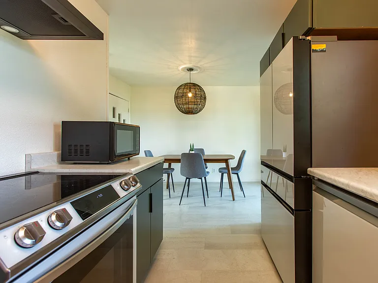 2313 Alamo Dr — Photo 10