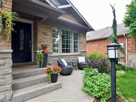 5th image of 79 Liam Dr