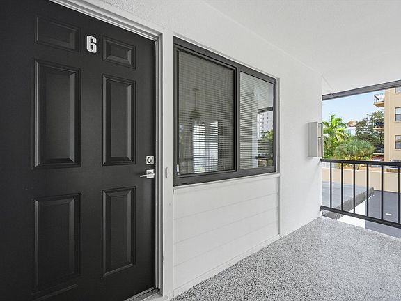 4th image of 171 Golden Gate Pt APT 6
