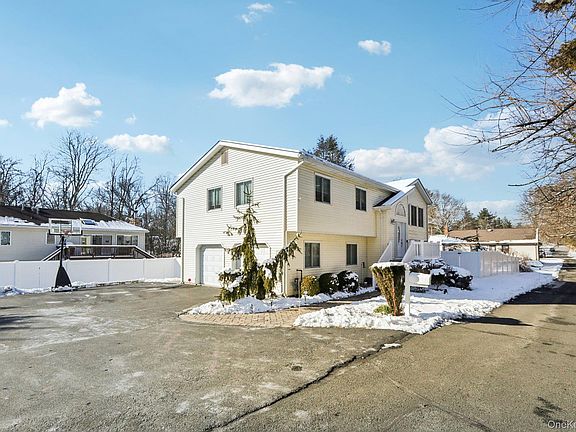 2nd image of 4 Austin Way