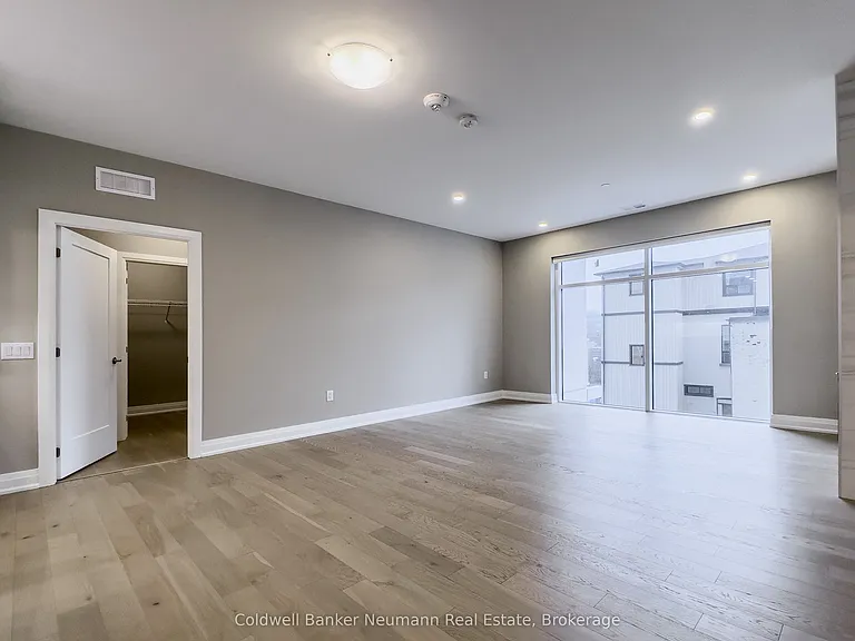 71 Wyndham St S #209 — Photo 7