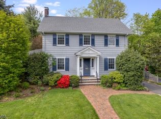 17 Ferncliff Ter, Short Hills, NJ 07078