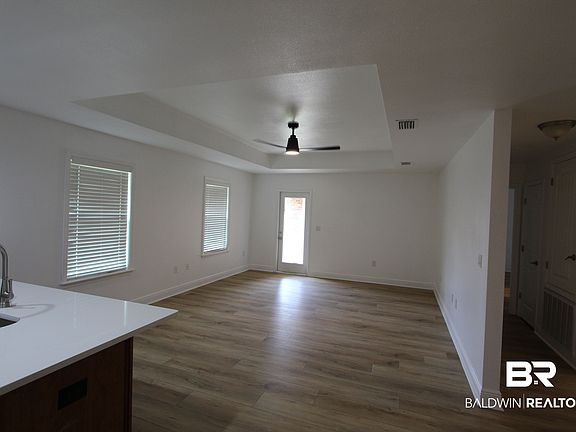 3rd image of 1716 Toulouse Ln