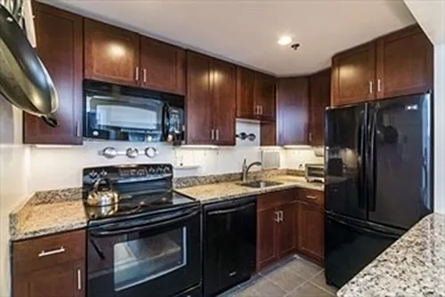 950 Massachusetts Ave #318 Photo 1