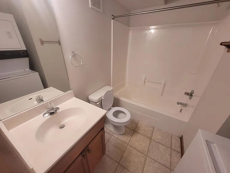 Mulberry Pointe Apartment Homes — Photo 28