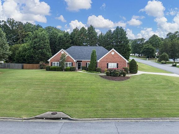 2nd image of 1660 Windsong Park Dr