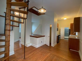 32 Farewell St, Newport, RI 02840