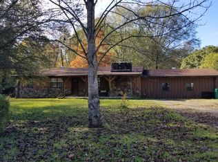 906 Bayou View Dr, White Hall, AR 71602