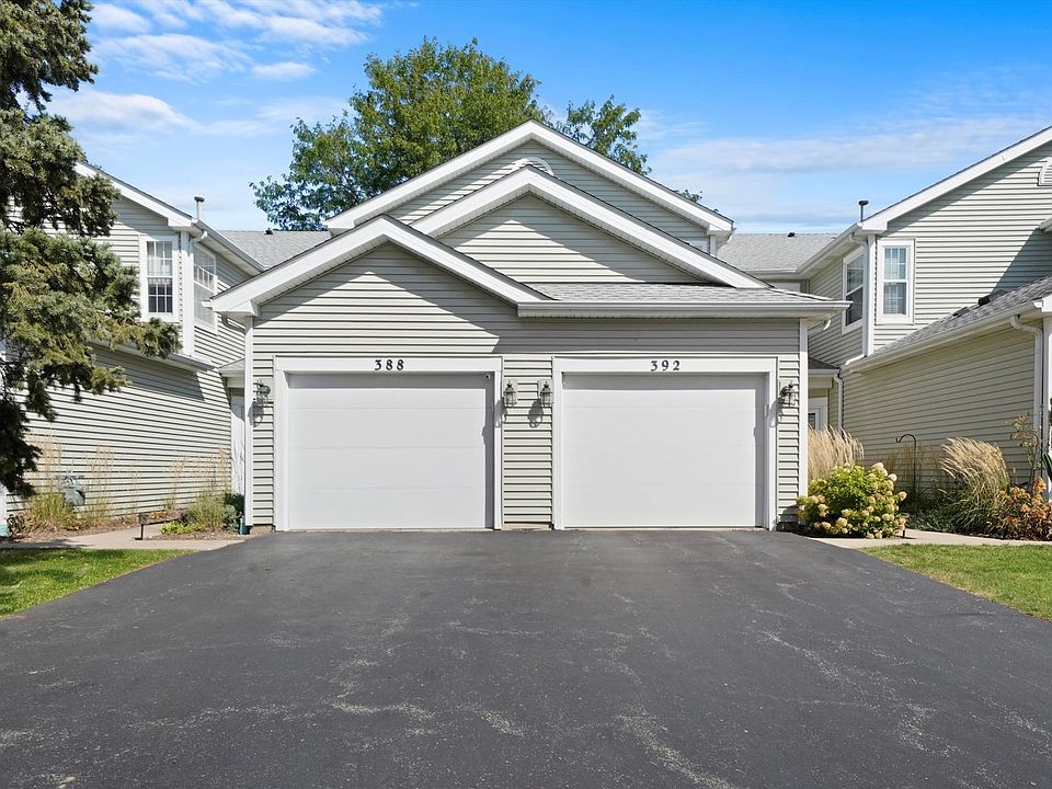 1st image of 388 Hunterdon Ct #388