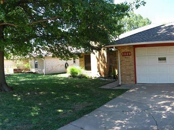 5th image of 1029 Brentwood Dr