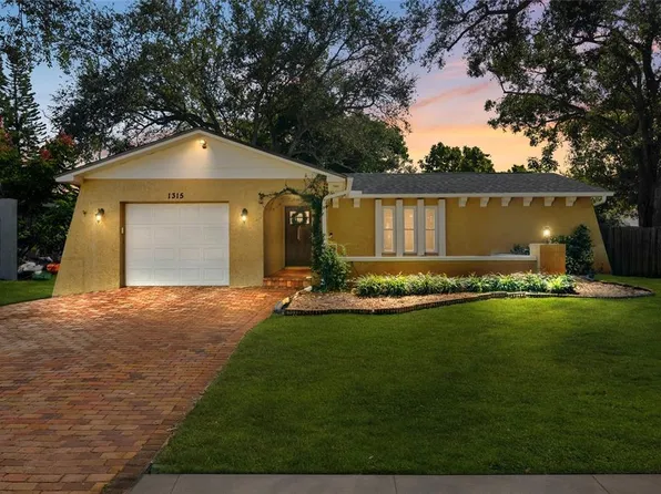 1315 Castleworks Ln, Tarpon Springs, FL 34689
