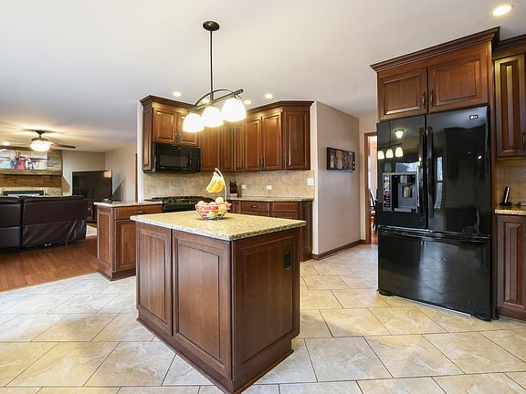5th image of 2303 Mallory Ct