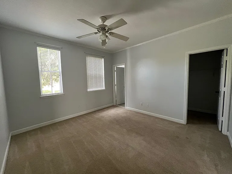3676 Biltmore Ave — Photo 6