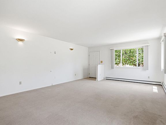 4th image of 2 Bordeaux Ct