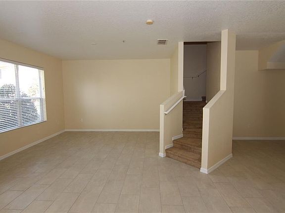 4th image of 1415 Broken Oak Dr #44B