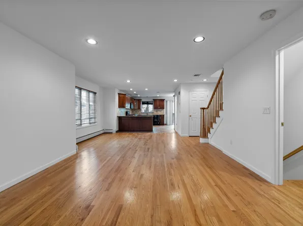 28 Washington Avenue image 3 of 20