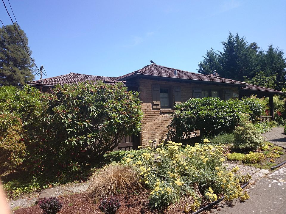 2nd image of 1430 Newport Way