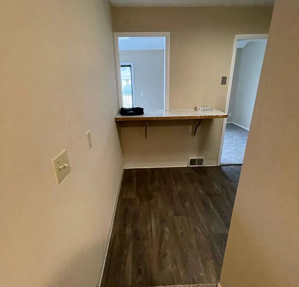 119 Florence Rd — Photo 1