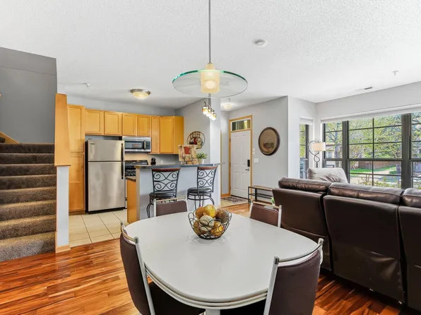 820 Emerald St APT 111, Saint Paul, MN 55114