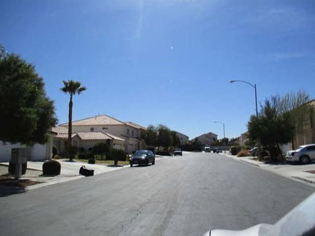 2nd image of 10786 Serendipity Ct