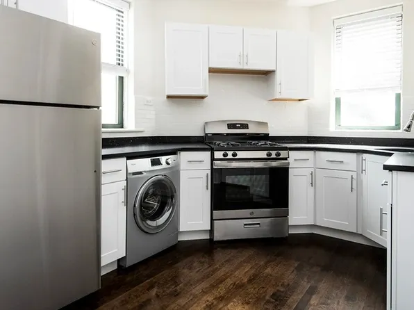 3841 N Greenview Ave, Chicago, IL