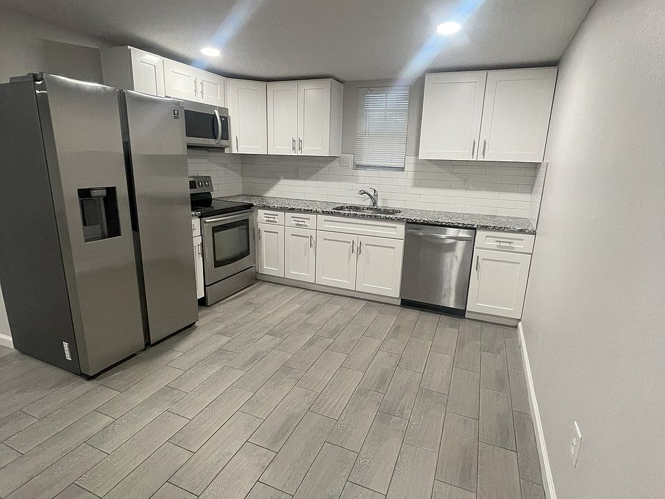 1st image of 400 South Ave #B