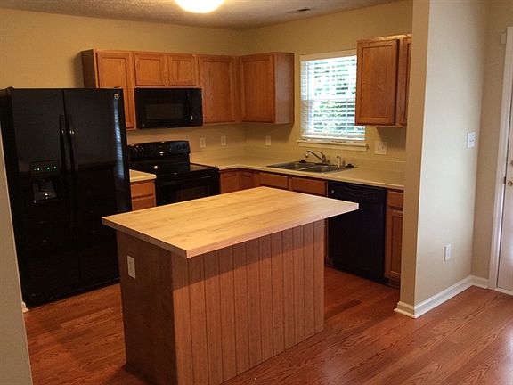 4th image of 10 Tarrywood Ct