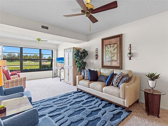 4th image of 24 Plantation Dr APT 104