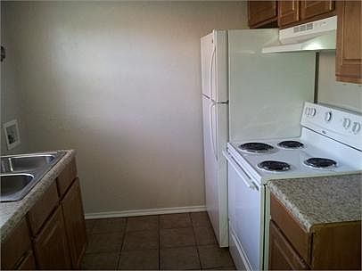 1st image of 717-A N Rockwell Ave