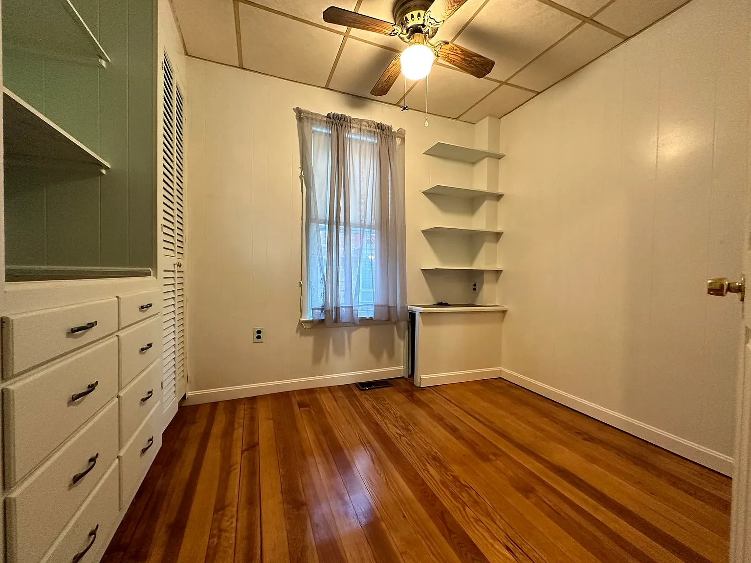 3 bed, 1200 sqft, $2,600 — Photo 1