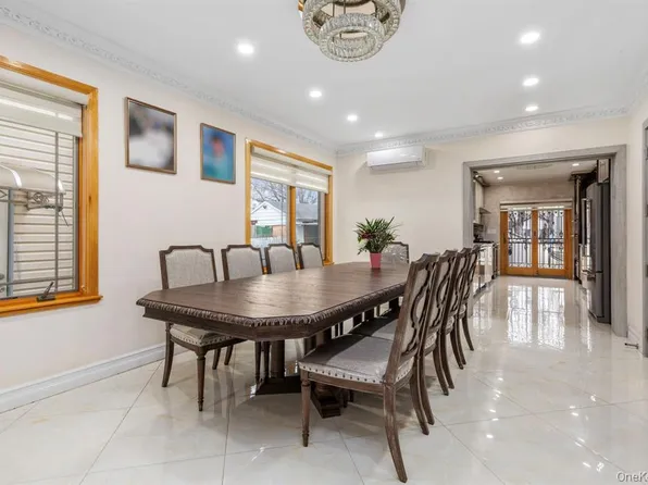 158-18 77th Avenue image 5 of 27