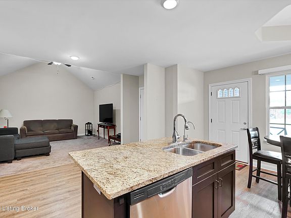 5th image of 11402 River Falls Dr