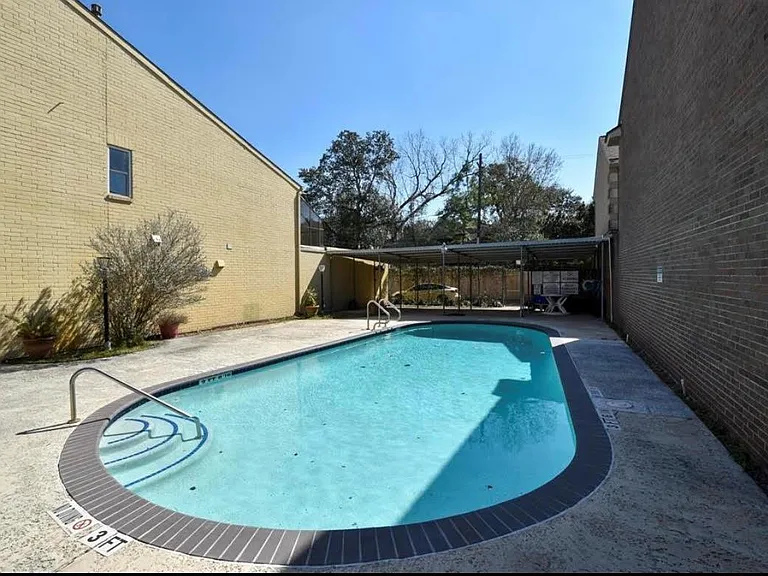 4523 Acacia St — Photo 17