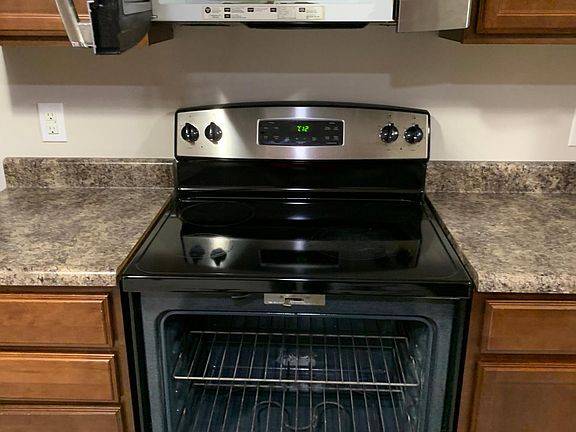 5th image of 6081 Lauren Ln #6081
