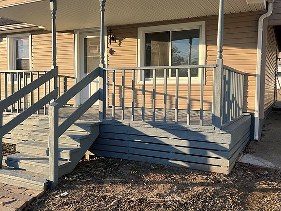 4th image of 1241 Hogan St