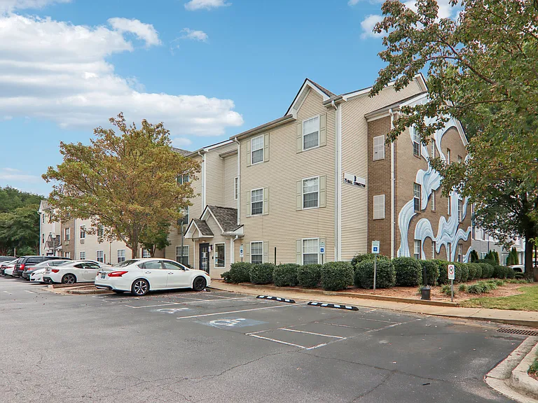 Flats at Haywood — Photo 7