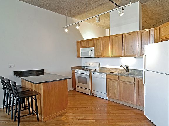4th image of 849 N Franklin St Unit 808