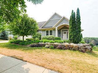 8103 Flagstone Dr, Madison, WI 53719
