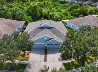 7413 Surrey Wood Ln, Apollo Beach, FL 33572