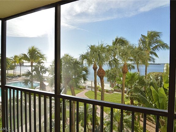 2nd image of 17080 Harbour Pointe Dr #211